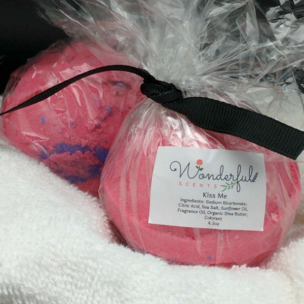 Kiss Me Bath Bomb 4.5oz 2pk Compressed